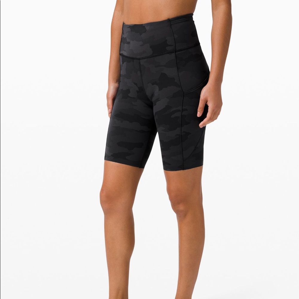 Lululemon Fast and Free 10” shorts NWT